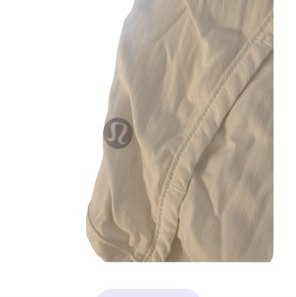 Lululemon shorts size 8 EUC - Picture 5 of 6